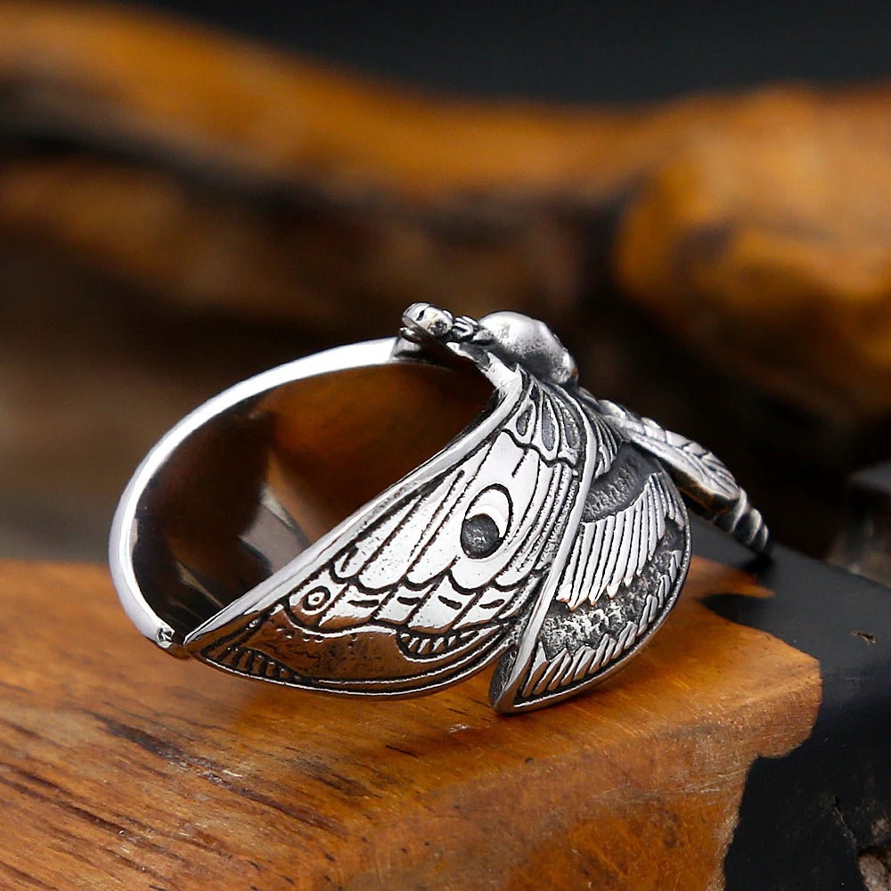 Rogue + Wolf Gothic Fashion Skull Moth Ring For Men Women Stainless Steel Punk Animal Ring Unique Biker Amulet Jewelry Gifts Dropshipping Skull Gothic Wolf Steel Stainless Steel