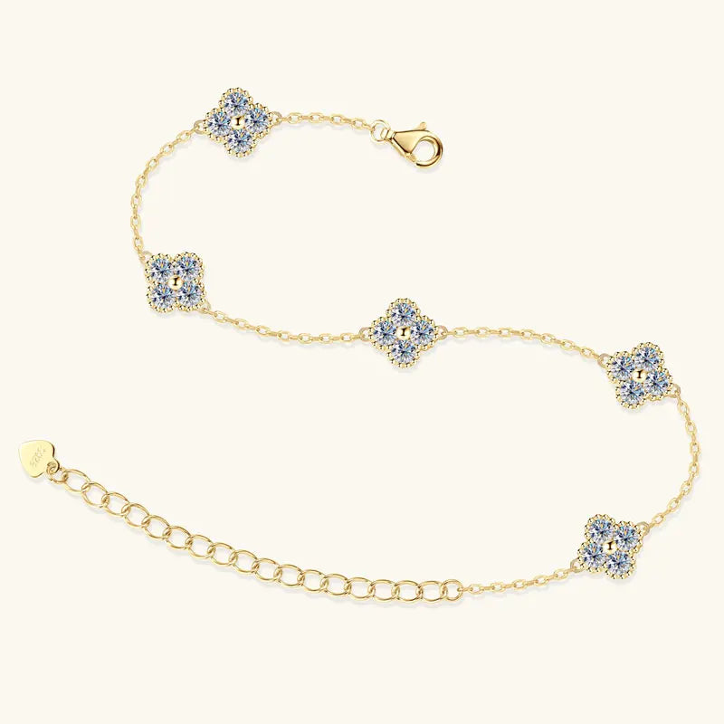 Élanor Jewels Moissanite Clover Bracelet