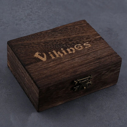 Blackcraft Cult Gothic Hand Holding Skull Ring Men's Retro Rock Index Finger Hip Hop Ring Biker Street Simple Jewelry Gift Wooden Box Skull Gothic Black